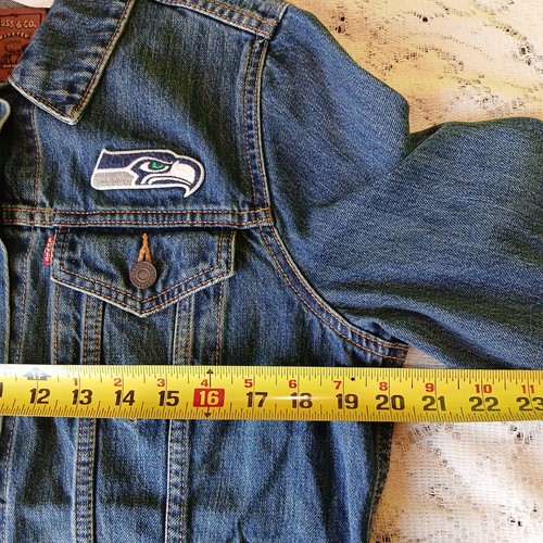 NEW Levi's NFL Seattle Seahawks Jean Jacket Womens Large Denim 4 Pocket Trucker - Picture 14 of 24
