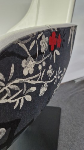 MOROSO Fjord Italian made Leather Armchair in White with Footstool. - Picture 15 of 24