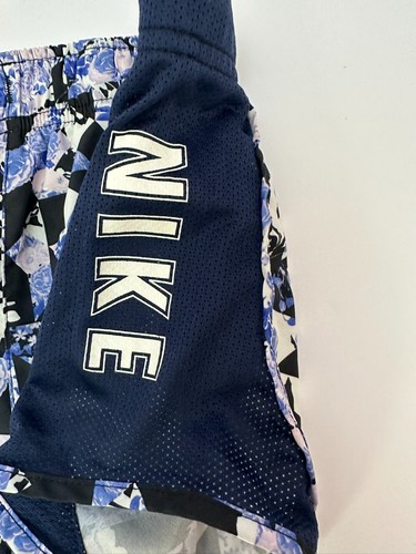 Girls Nike Shorts size Standart Fit small - Picture 7 of 9