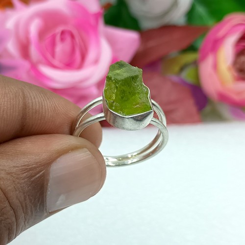 Natural Peridot Rough Gemstone 925 Silver Ring Handmade Boho Artisan Jewelry - Picture 2 of 9