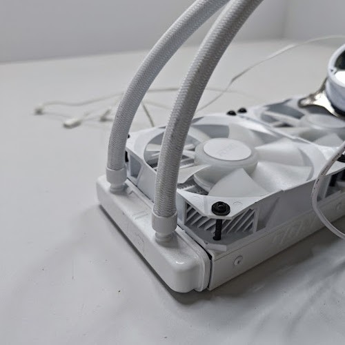 ASUS ROG Strix LC Liquid Cooler - Working, Used, No Accessories - Afbeelding 6 van 7