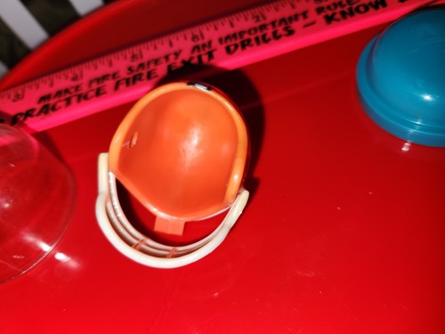 CLEVELAND BROWNS POCKET MINI GUMBALL Football Helmet - Picture 9 of 9