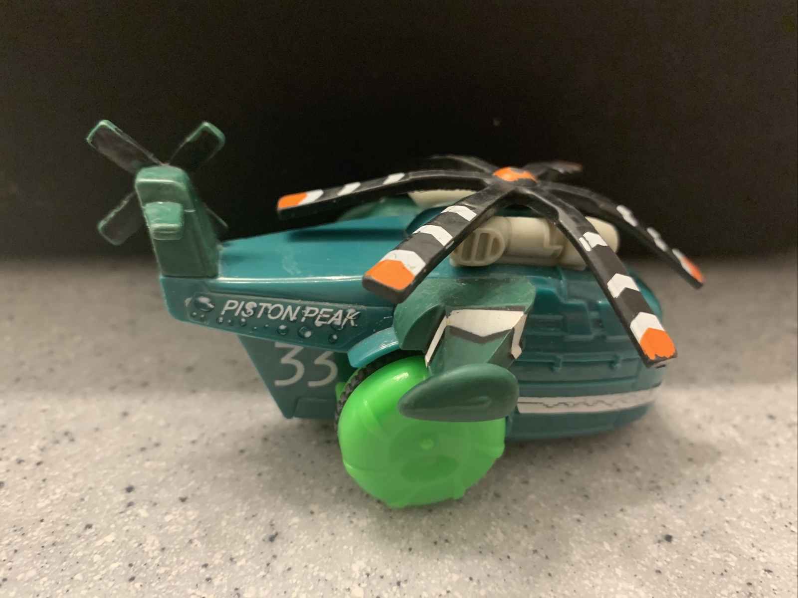 Disney Planes Hydro Wheels Windlifter Piston Peak Helicopter Green 2013 Pullback - Picture 3 of 6