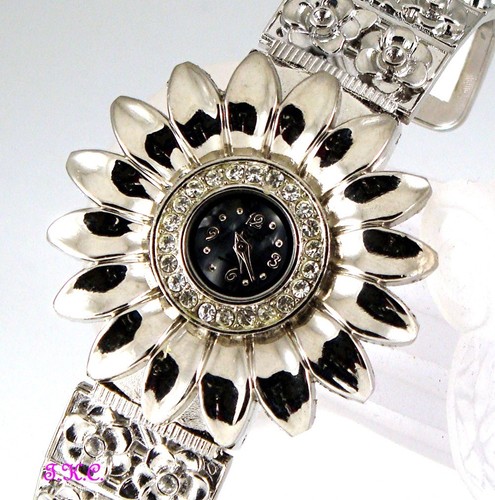 Decorativo Vintage Girasole Margherita Floreale Bud Donna Madreperla Orologio - Picture 23 of 26