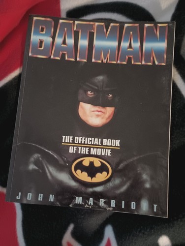 Batman Returns : The Official Book of the Movie by John Marriot - 第 1/5 張圖片