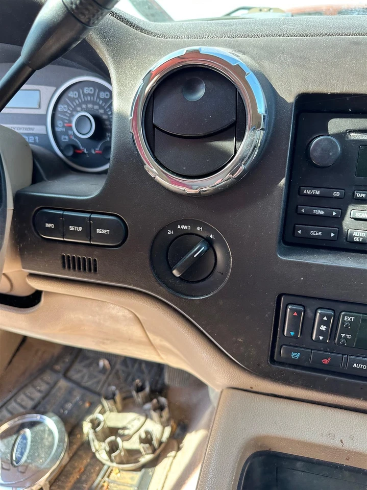 Used Front Outer Drive Axle Shaft fits: 2005 Ford Expedition Front Axle outer cv - Image 4 of 4