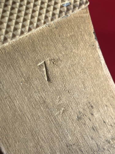 Candie’s Leather Shoe 7 1/2 tan Wood Chunky Block Heels Studs Turquoise studs sw - Picture 9 of 9