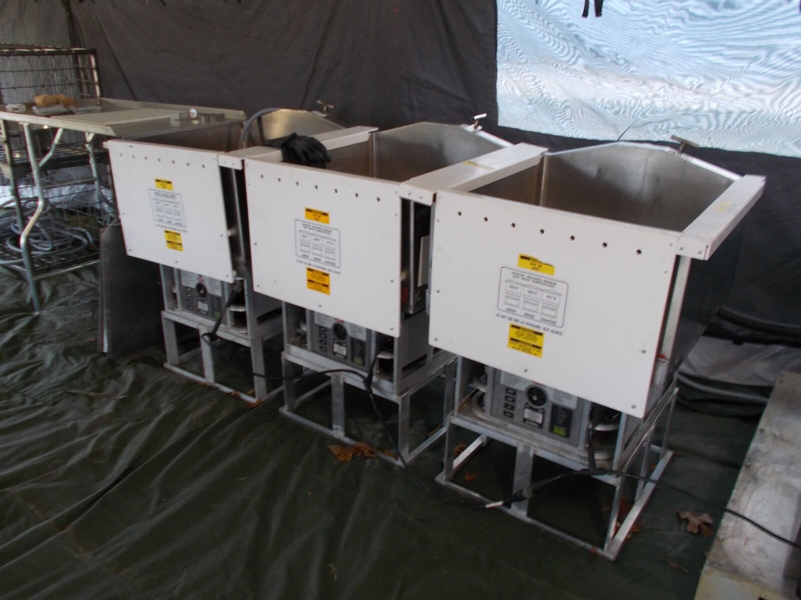 MILITARY SURPLUS MKT FIELD KITCHEN SINK FOR 3 PIECE SANITATION SYSTEM