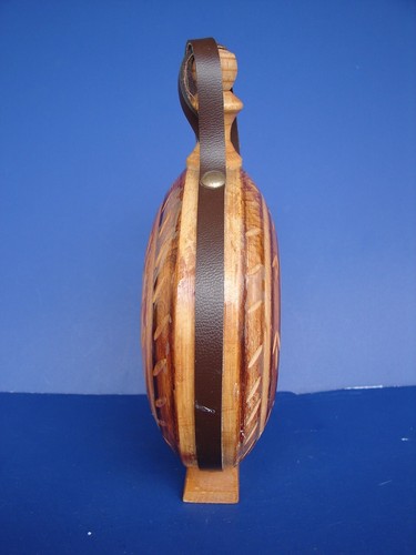 Vintage hand made folk carved wood brandy flask bottle - Picture 3 of 10