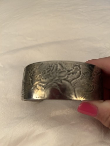 Salisbury Pewter Cuff Bracelet Wide Cuff January Flower of the Month 1 Inch NWOT - Picture 8 of 8