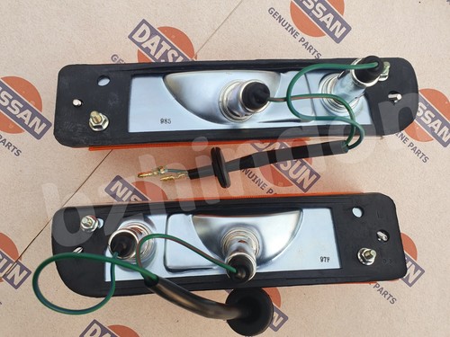 Front Bumper Combination Lamp USDM Genuine DATSUN 1200 Fits NISSAN B110 B120 Ute - Picture 3 of 3