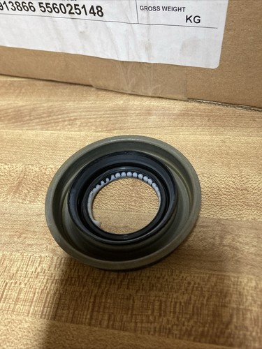 OEM GM Rear Axle Shaft Seal 92230620 New - Picture 3 of 3
