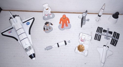 Safari Space Figuren Konvolut 11 Rover, Satelliten, Astronauten & Space Shuttles