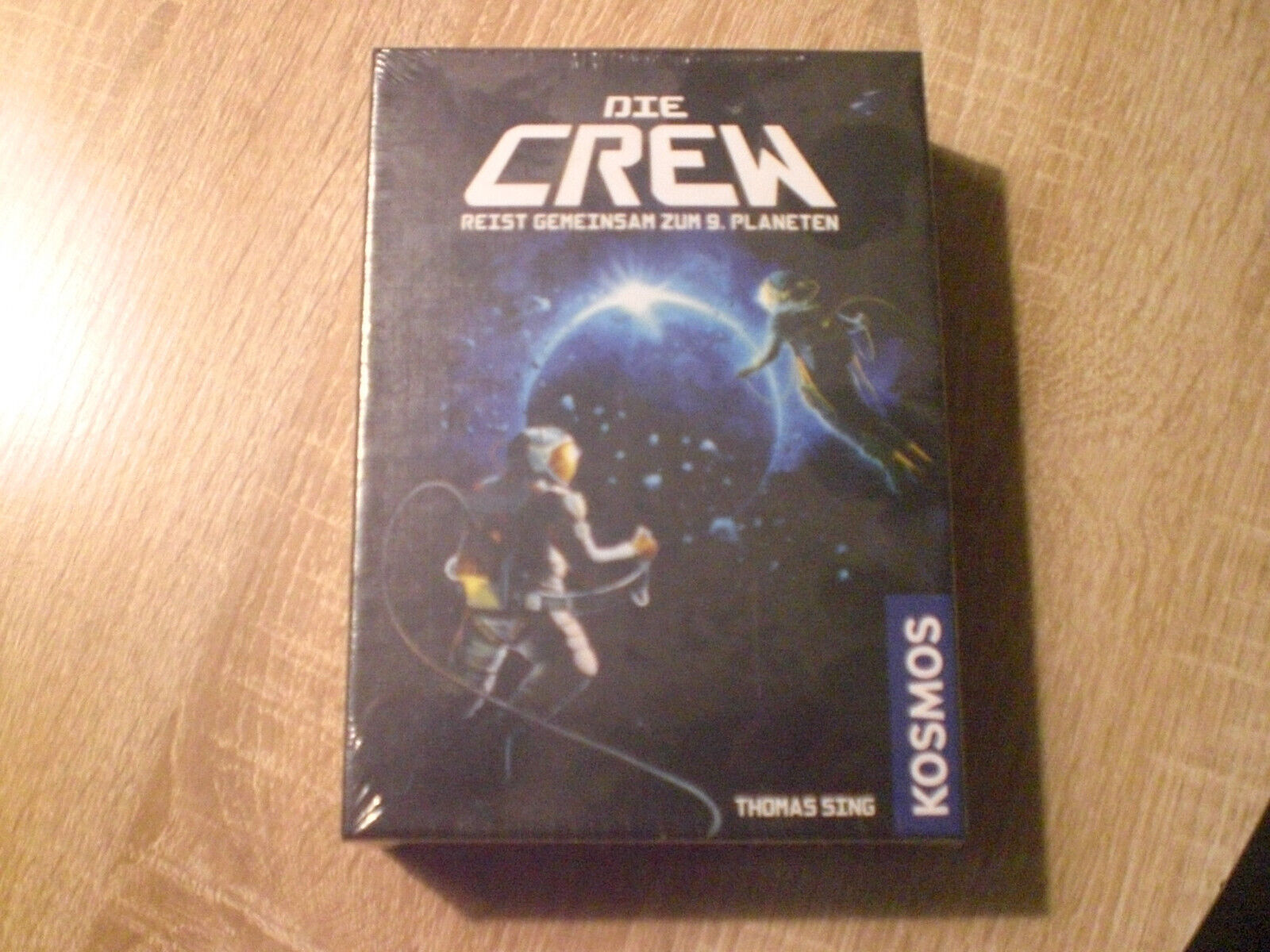 Thumbnail - Die Crew Kosmos 691868 Mitbringspiel Gesellschaftsspiel Kartenspiel