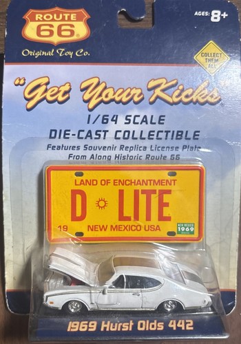 Route 66 "Get Your Kicks" 1969 Hurst Oldsmobile 442 1/64 Diecast Car New Mexico