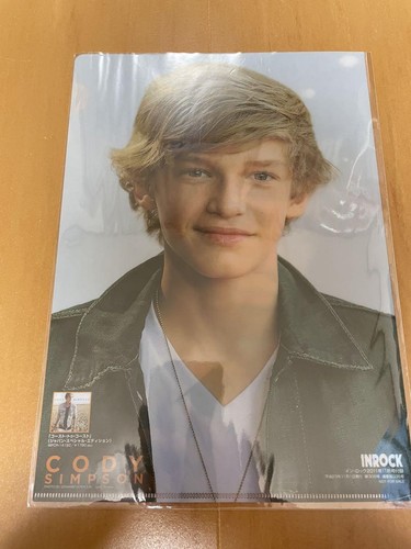 1NROCK Nov 2011 Magazine Justin Bieber Cody Simpson w/Clear File Slight Wear - Picture 4 of 5