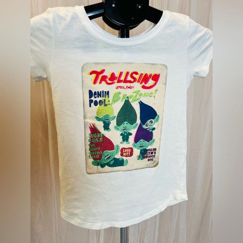 DreamWorks Trolls Band Together Graphic Tee – Size M - Picture 2 of 4
