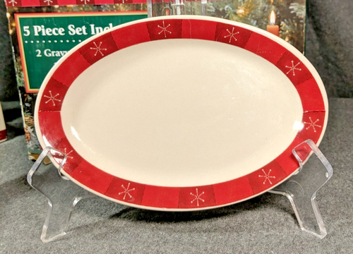 SNOWMAN STONEWARE SET GRAVY BOWL & SAUCER 2 CANDLES STICKS & 1 NAPKIN HOLDER - Picture 2 of 14