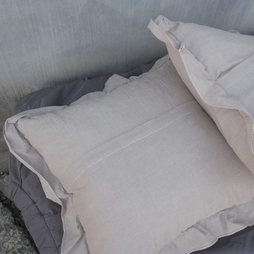 18x18 Inch Beige Color 100% Cotton Ruffled Pillow Cover for Bed and 1pc - Picture 3 of 6