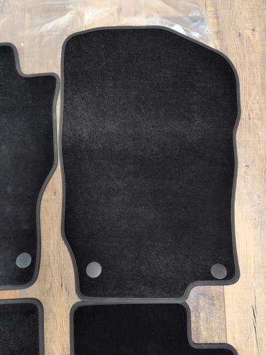 Mercedes Benz GL ML X164 W164 2006-2012 OEM Black Carpet Floor Mats Set - Foto 3 di 5