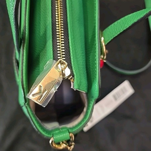 Neu mit Etikett Kate Landry Lola grüne Umhängetasche Handtasche mit Kirschanhänger - Bild 8 von 15