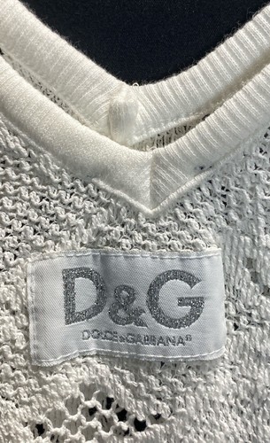 D&G Women's White Lace Blouse Long Sleeve V-Neck Ruffled Cuffs Small - Picture 3 of 4