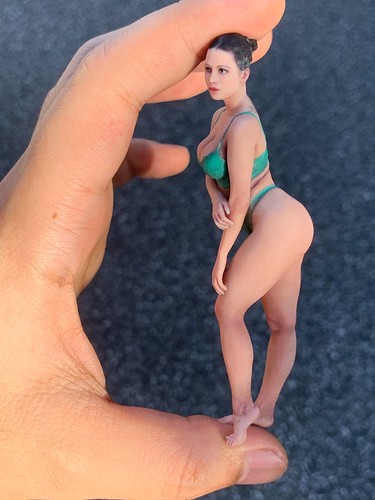 Miniatures 1/18 Sexy Curvy Hip Beauty Girl Scene Prop Figure For Cars Vehicle - Picture 2 of 15