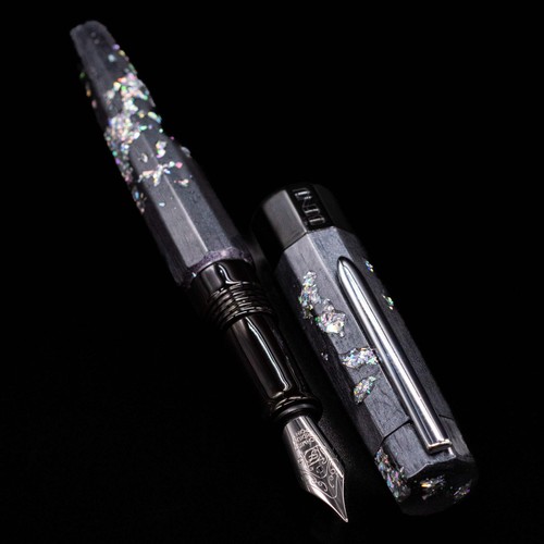 BENU Euphoria Caviar Fountain Pen - Picture 6 of 10