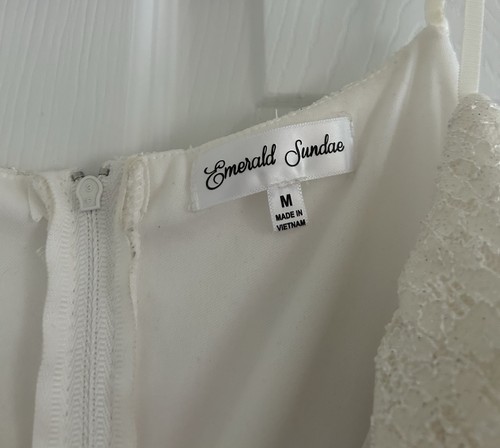 Emerald Sundae Juniors Glitter Stretch-Lace Bodycon Dress, White, Size Medium - Picture 8 of 22