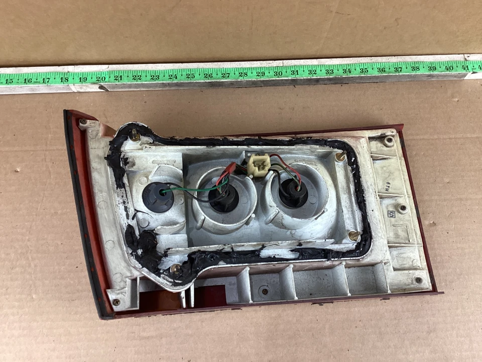 1987 - 1990 Nissan Pulsar NX Rear Left Driver Side Tail Light Assembly - Image 4 of 4