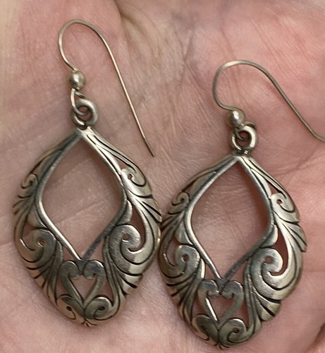 VINTAGE STERLING SILVER HOOP EARRINGS  OPENWORK FILIGREE SCROLL DANGLE EARRINGS - Picture 9 of 9