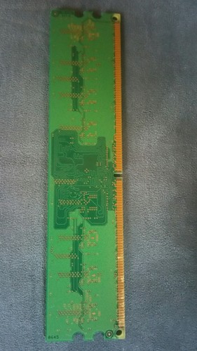 Samsung PC2-4200U 512MB DIMM 533 MHz DDR2 Memory (M378T6553CZ3-CD5) - Picture 2 of 2