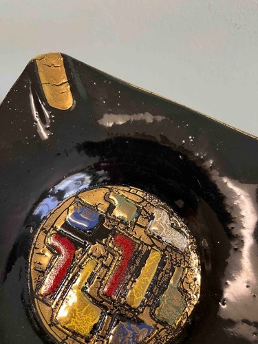 Vintage Mid Century Black Gold Red Yellow Ashtray - Made in Italy - Picture 8 of 8