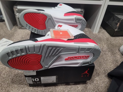 AIR JORDAN 3 FIRE RED SIZE 10 2013 BRAND NEW NEVER WORN. - Picture 5 of 9