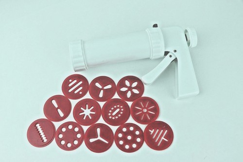 New Wilton Cookie Press Set Icing Piping Gun W/12 Different Holiday Disc Designs - Picture 5 of 5