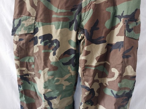 Pantalones camuflados USGI Chemical Protective Overgarment NFR Clase 1 grandes Reg Woodland - Imagen 4 de 10