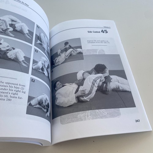 Encyclopedia of Brazilian Jiu Jitsu Volume 2 Rigan Machado Jose Fraguas 2004 PB - Foto 13 di 18