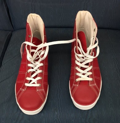red nike shoes high tops