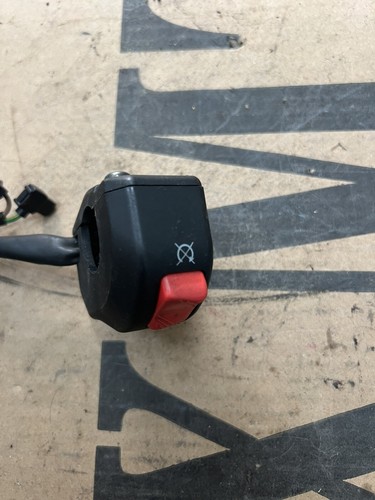 2008 - 2016 Yamaha R6 R6r Right Control Switch Start Stop Kill Switch OnOff Oem - Picture 3 of 7