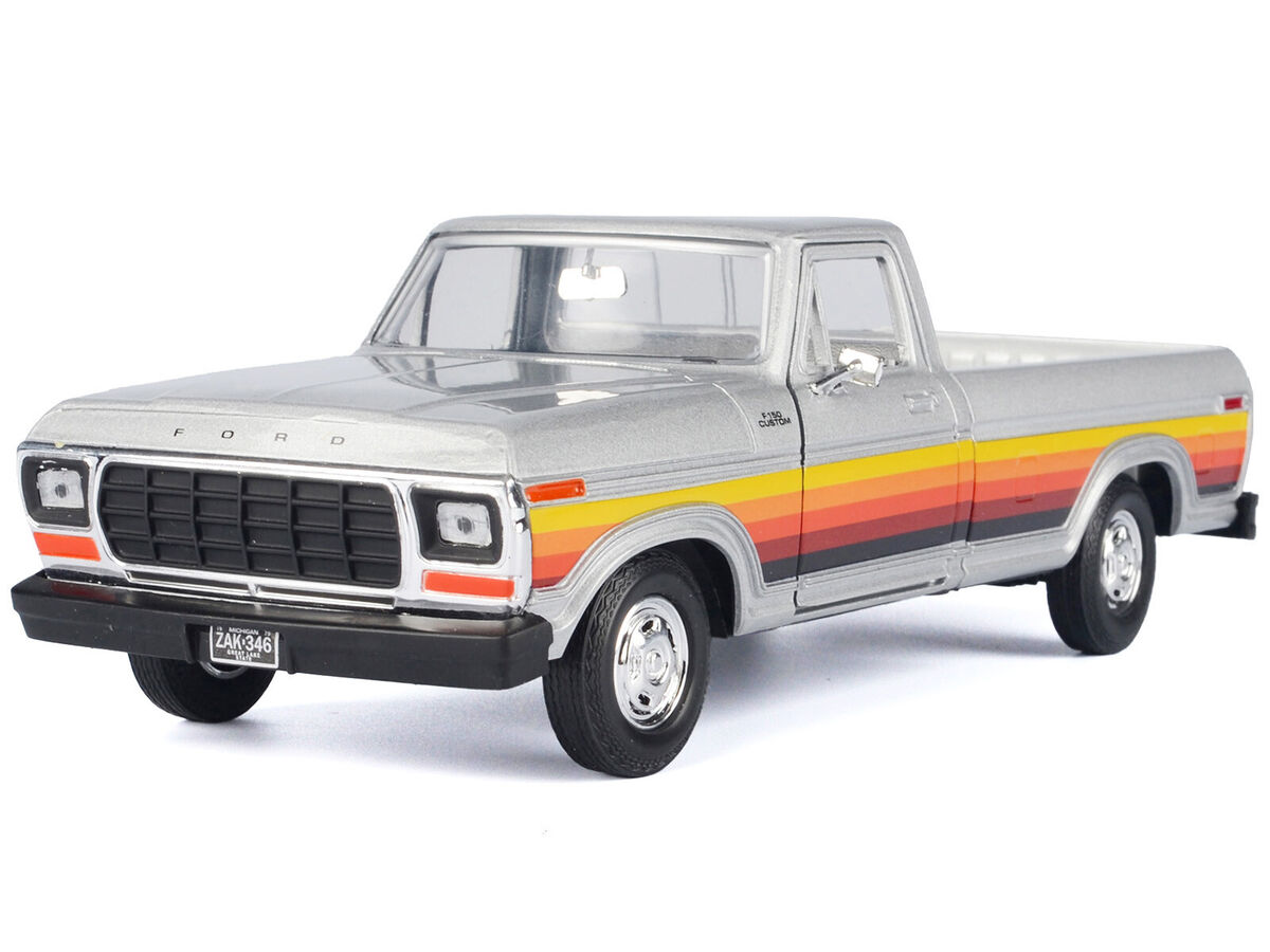 1/18 フォードF150ピックアップトラック オレンジ 1979 FordF150