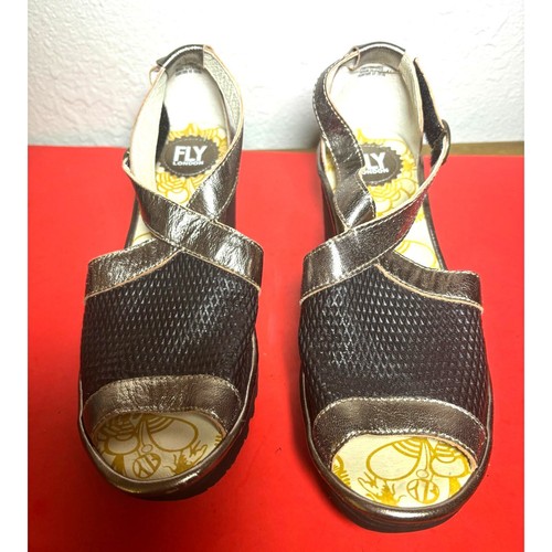 FLY LONDON YACE WEDGE SANDAL BLACK GOLD PERF LEATHER 10.5 /EU 41 - Picture 5 of 6