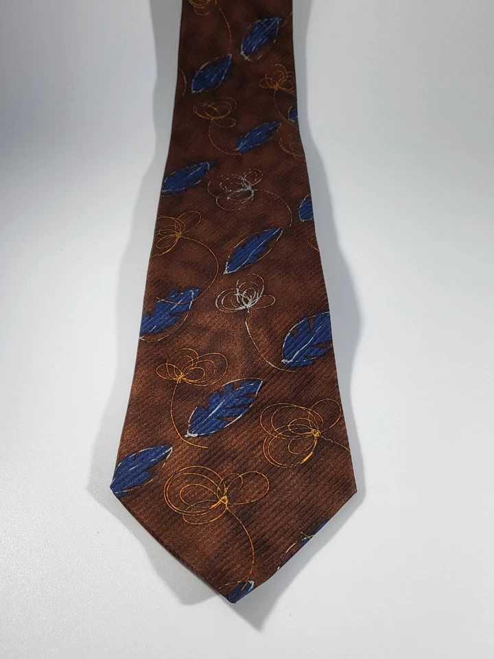 Corbata para hombre Ermenegildo Zegna marrón, estampado de hojas azules rayas texturizadas seda 3,75” W Foto 4 de 4