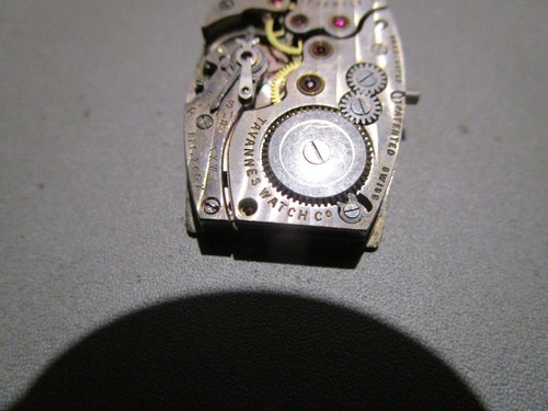 Tavannes 17j Ref. 305K Clamshell stainless wrist watch for repair - Picture 7 of 8