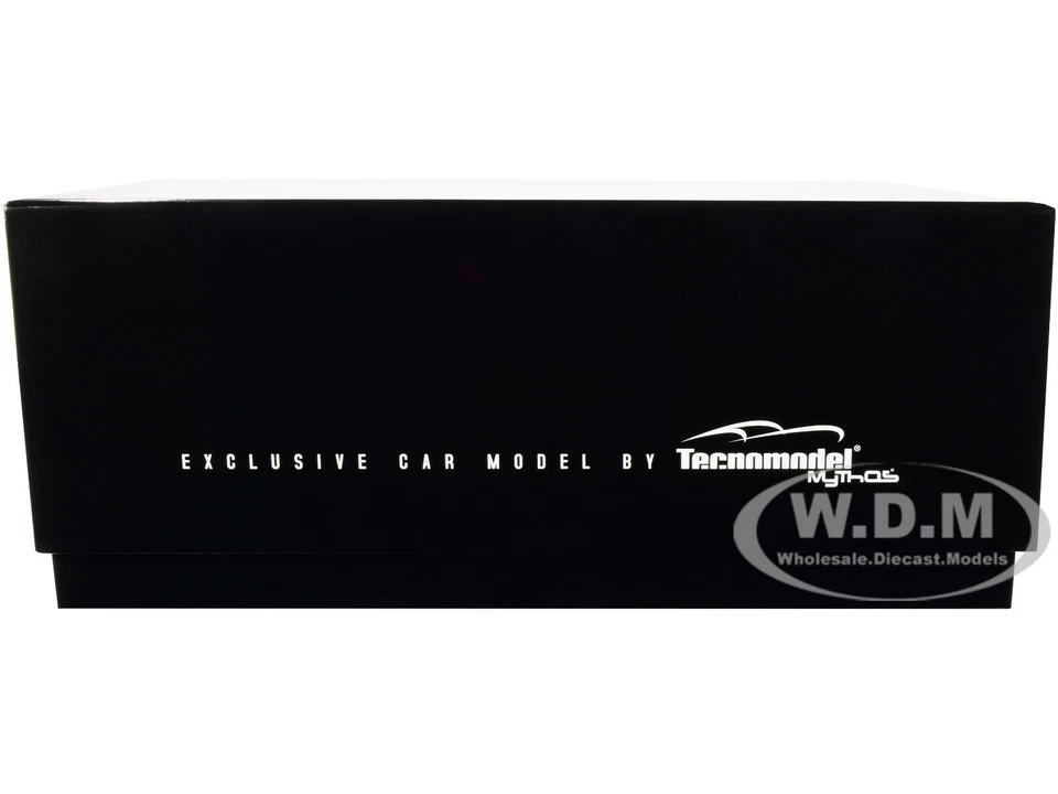 Coche modelo Detomaso Pantera GT5 1982 plateado 1/18 de Tecnomodel TM18-66 I Foto 3 de 3