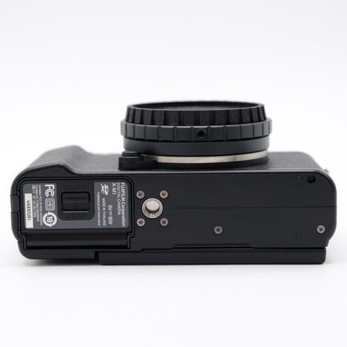 Fujifilm X-M1 Black GIZMON Wtulens 17mm F/16 [ Near Mint ]  X Series 16.3MP - Picture 10 of 23