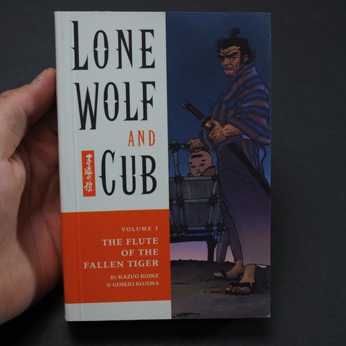 Lone Wolf and Cub Dark Horse Singles Manga English White and Revised Spine Logo - Imagen 24 de 199