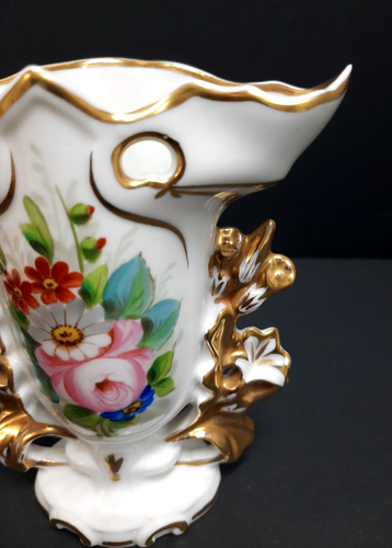 Jarrón vintage VA Portugal pintado a mano ornamentado estilo rococó con adornos dorados 5" T - Imagen 9 de 10