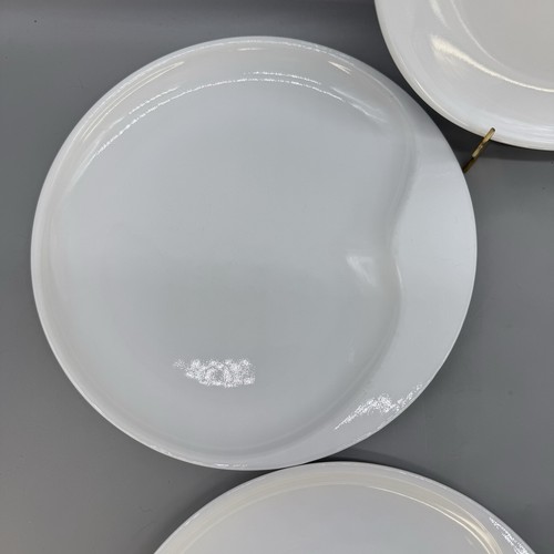 8 Vintage Corelle Design Winter Frost White Dinner Plates Hand Holding Ledge - Picture 6 of 14