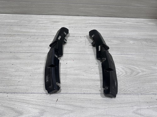 2021-2022 Chevrolet Suburban rear bumper side brackets L&R 84805296 84805295 - Picture 2 of 10