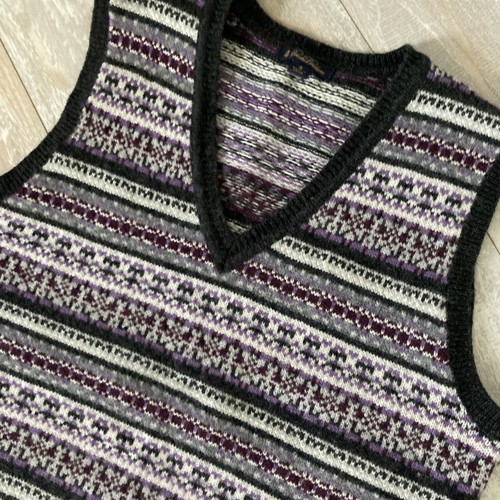 Vintage Brooks Brothers 100% Lambswool V-neck Mens Vest Size S - Picture 2 of 8